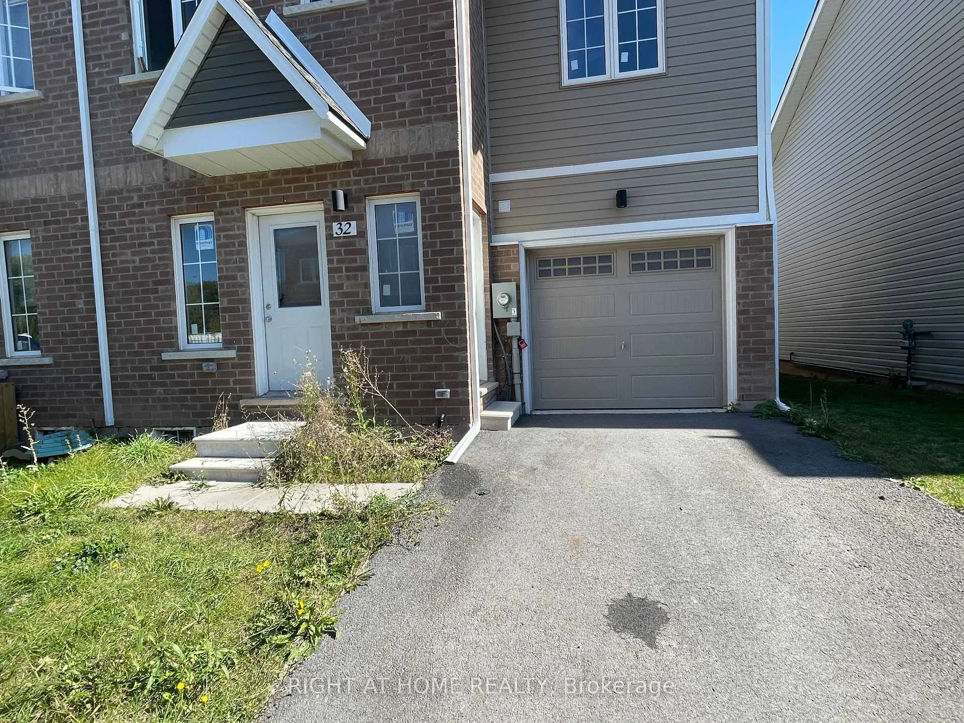Photo 23 of 32 Waterleaf Trail, Welland, Broadway — HOMEH