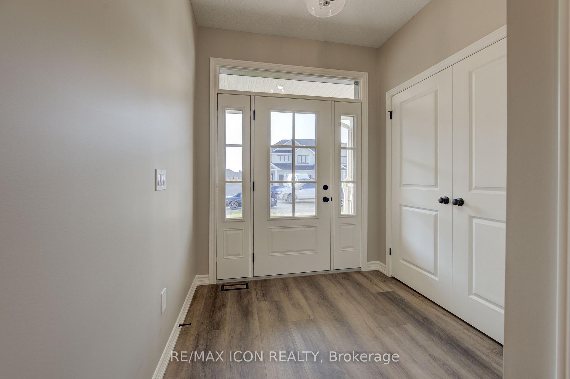 Photo 6 of 103 Jacks Way, Wellington North, Mount Forest — HOMEH