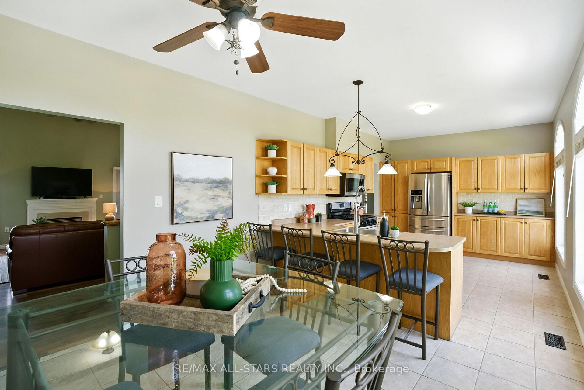 Photo 12 of 28 Bagshaw Crescent, Uxbridge, Rural Uxbridge — HOMEH