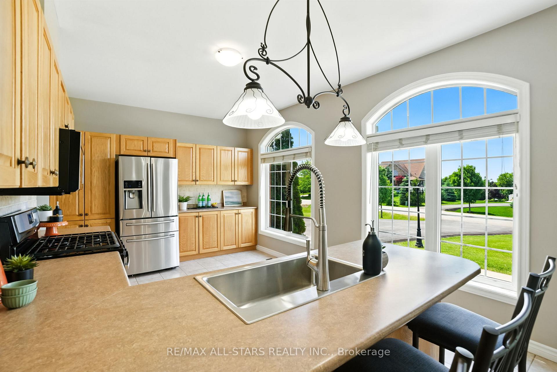 Photo 13 of 28 Bagshaw Crescent, Uxbridge, Rural Uxbridge — HOMEH