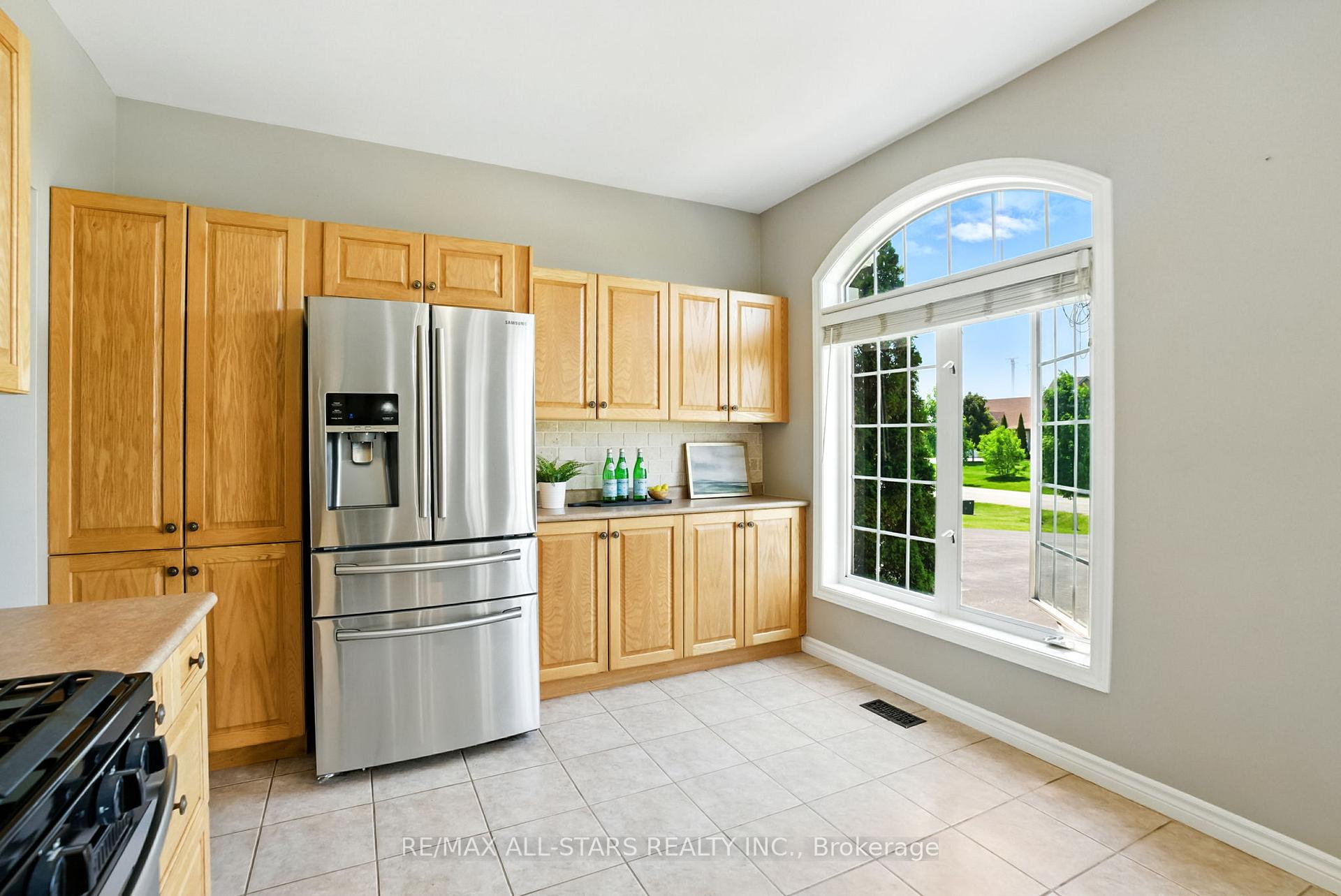 Photo 18 of 28 Bagshaw Crescent, Uxbridge, Rural Uxbridge — HOMEH