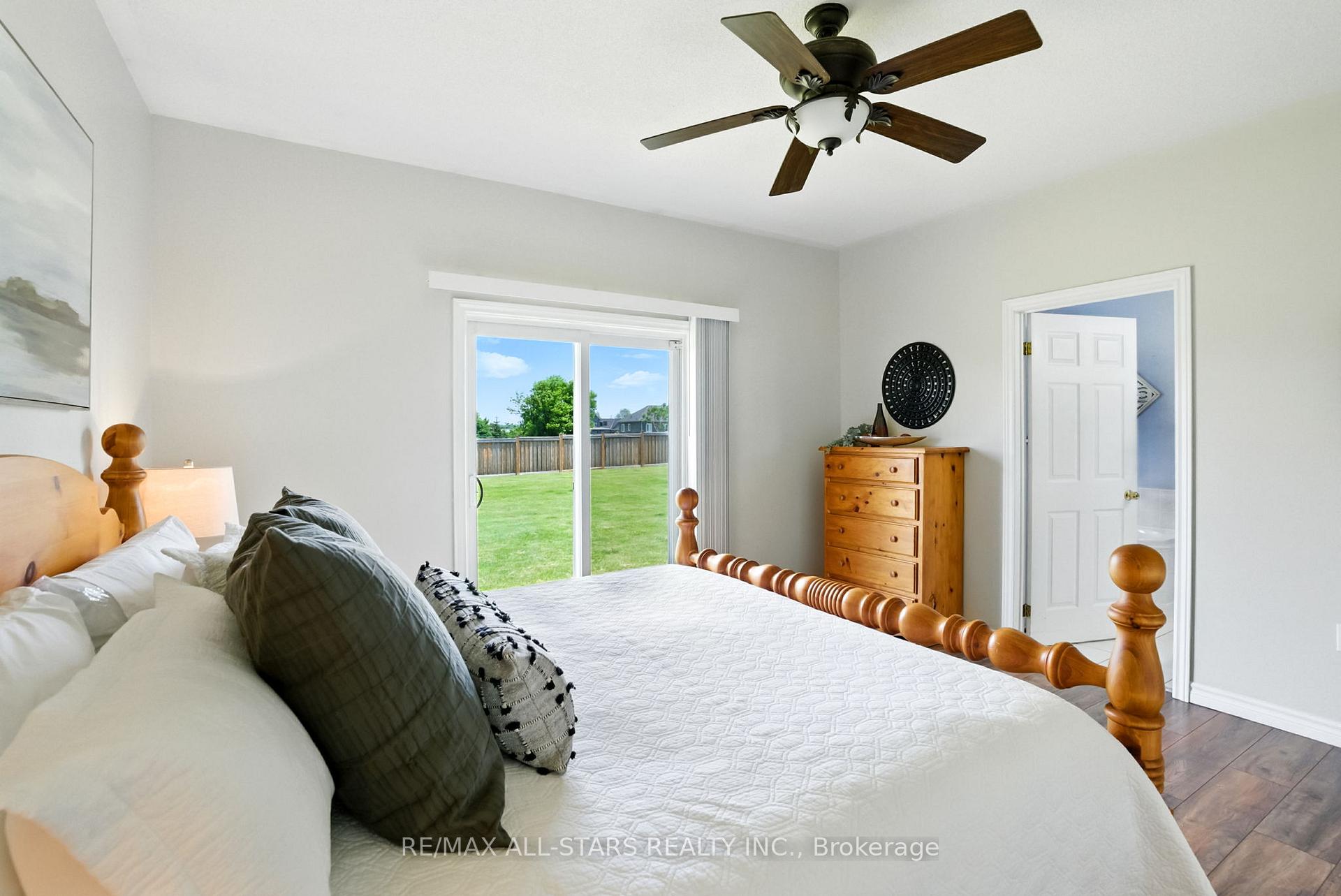 Photo 21 of 28 Bagshaw Crescent, Uxbridge, Rural Uxbridge — HOMEH