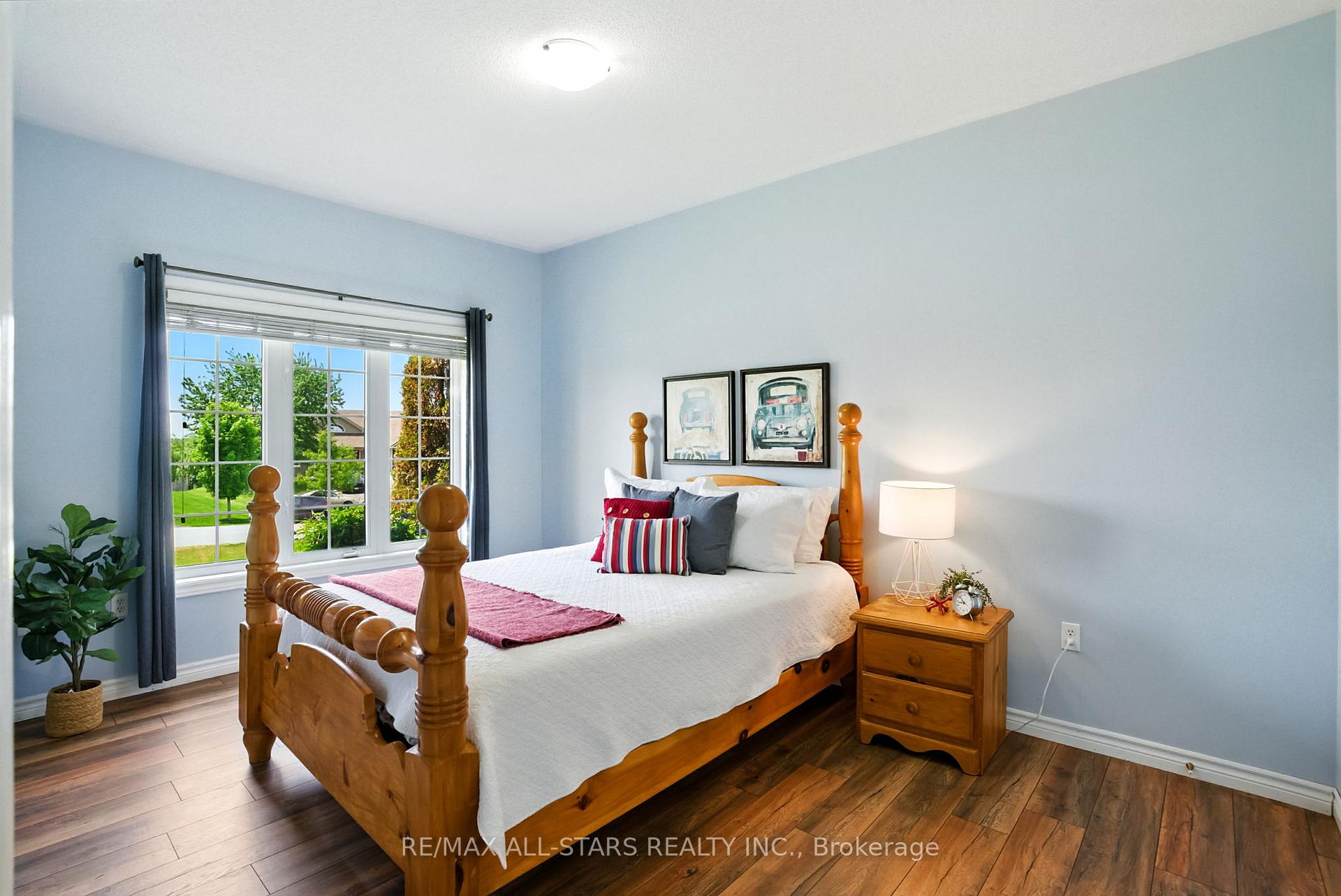 Photo 27 of 28 Bagshaw Crescent, Uxbridge, Rural Uxbridge — HOMEH