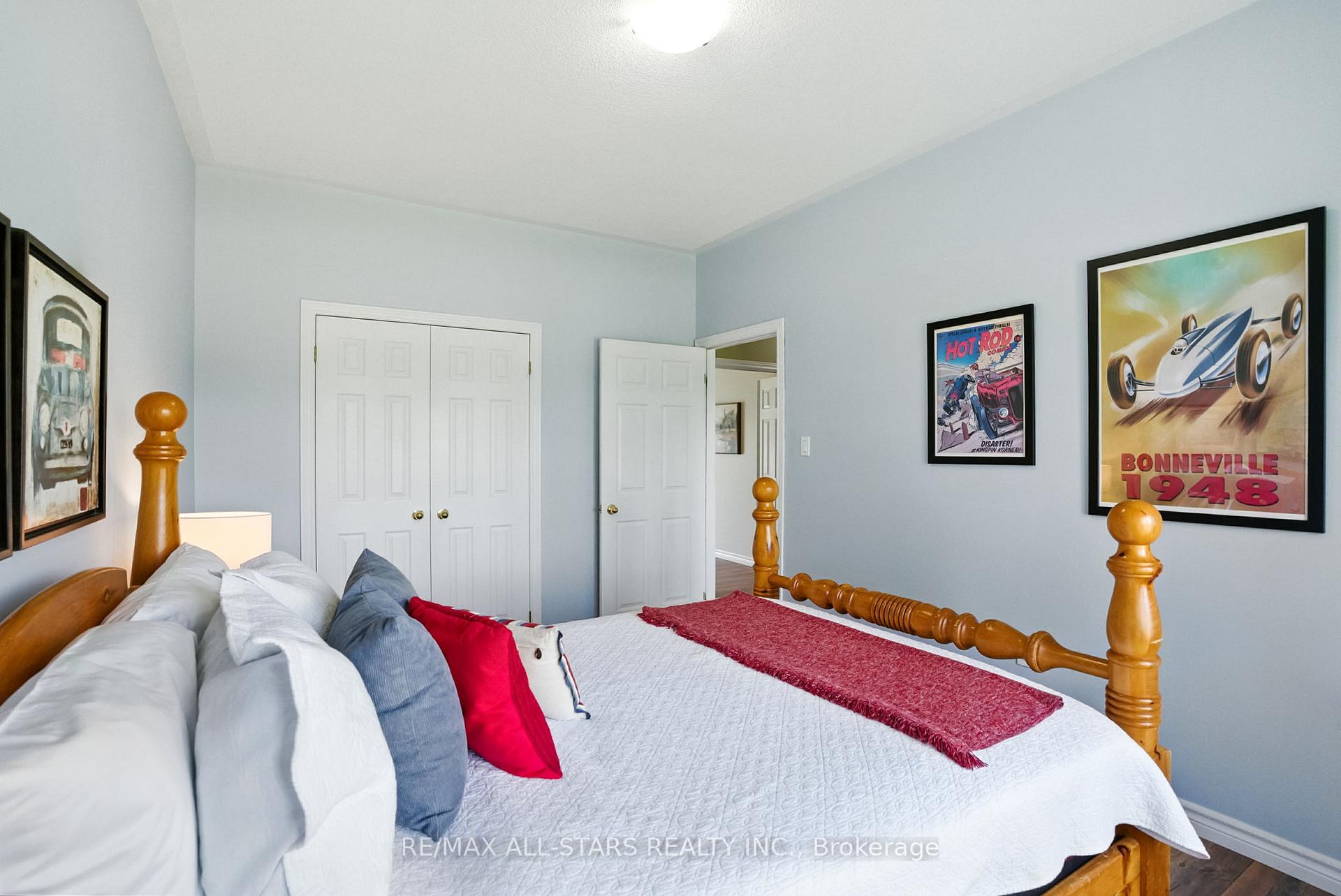 Photo 29 of 28 Bagshaw Crescent, Uxbridge, Rural Uxbridge — HOMEH