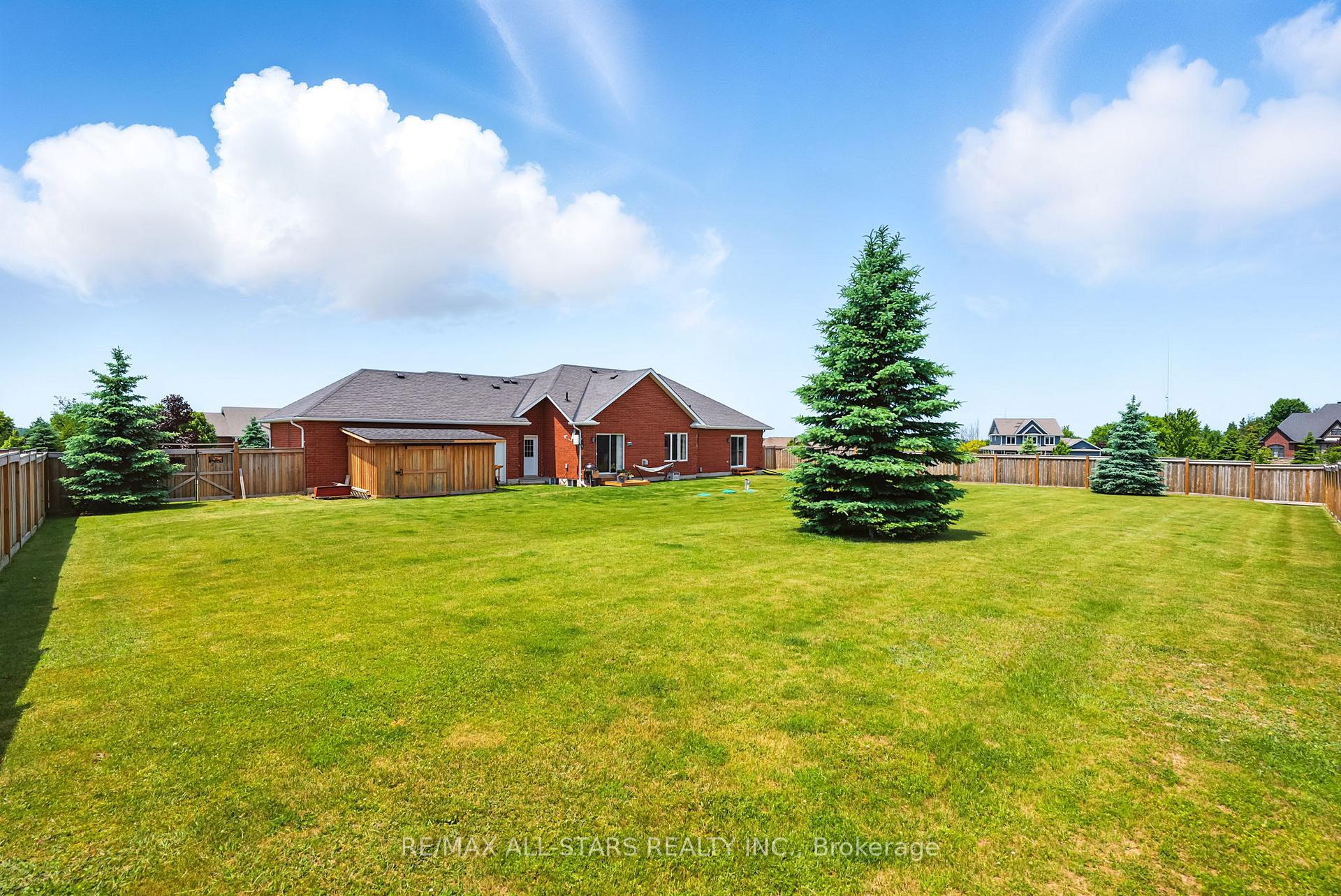 Photo 42 of 28 Bagshaw Crescent, Uxbridge, Rural Uxbridge — HOMEH