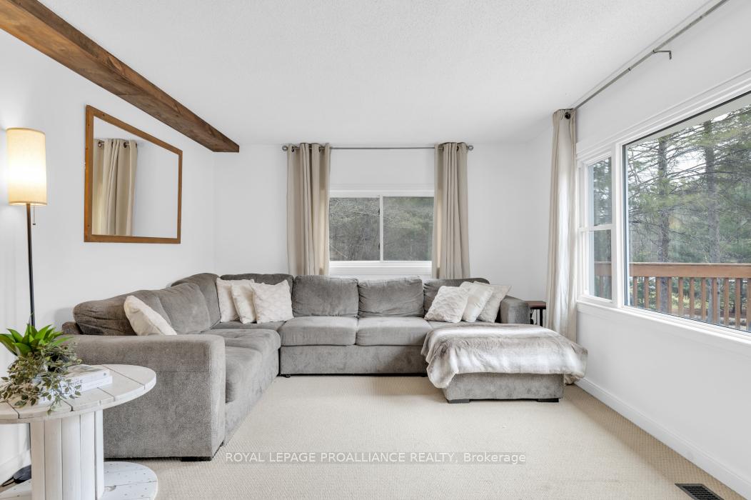 Photo 5 of 8116 Highway 37, Tweed, Hungerford (Twp) — HOMEH