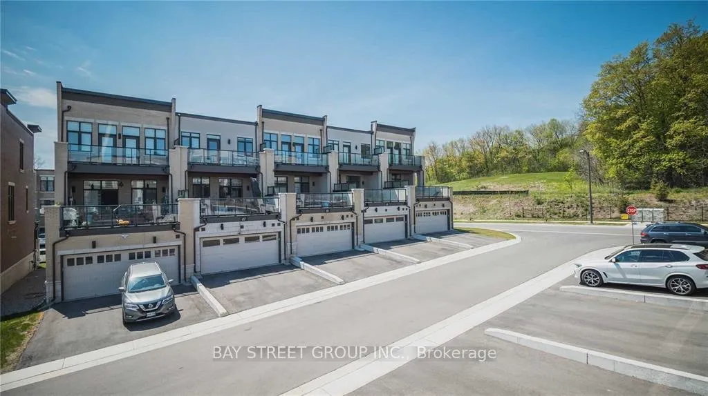 Photo 13 of 37 Carrville Woods Circle, Vaughan, Patterson — HOMEH