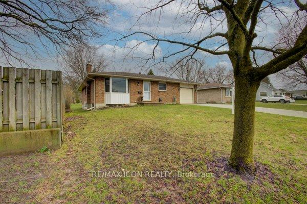 Photo 2 of 315 Birmingham Street E, Wellington North, Mount Forest — HOMEH