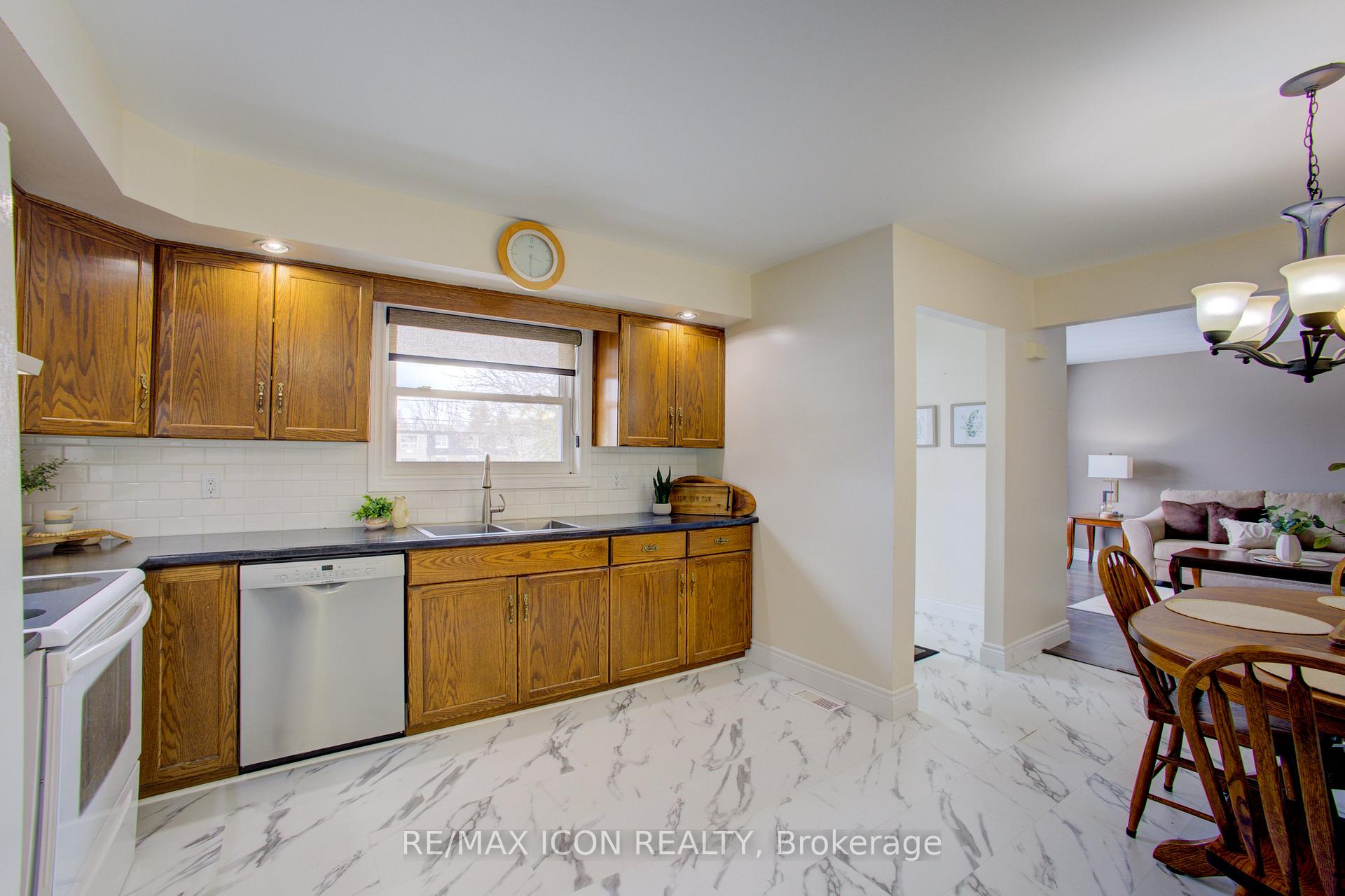 Photo 13 of 315 Birmingham Street E, Wellington North, Mount Forest — HOMEH