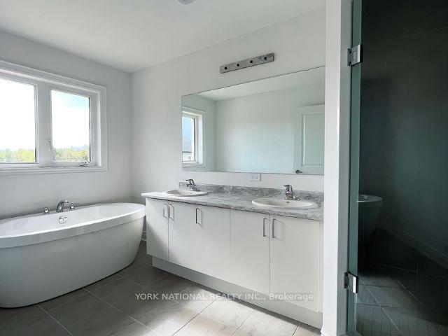 Photo 5 of 48 Lisa Street, Wasaga Beach — HOMEH