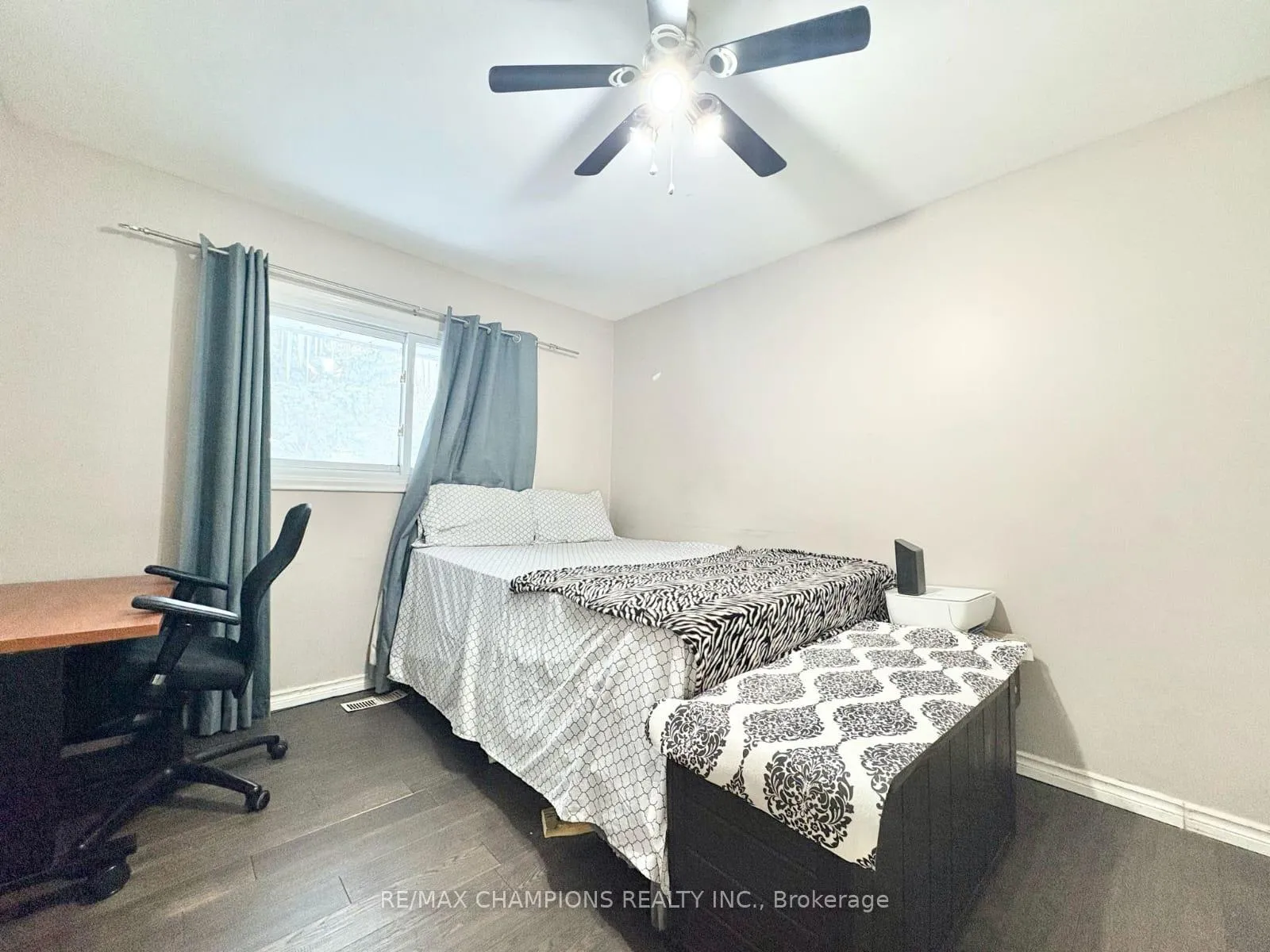 Photo 6 of 265 Glenridge Drive, Waterloo — HOMEH