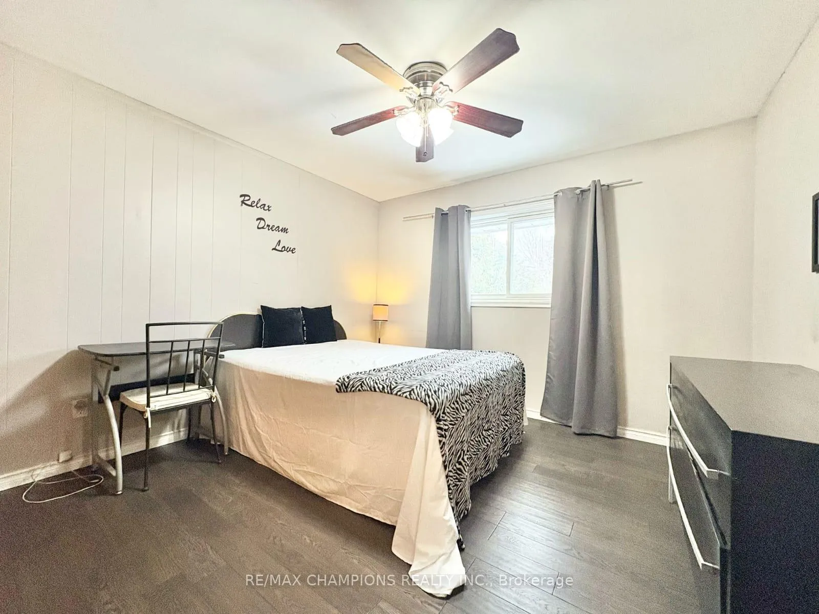 Photo 7 of 265 Glenridge Drive, Waterloo — HOMEH