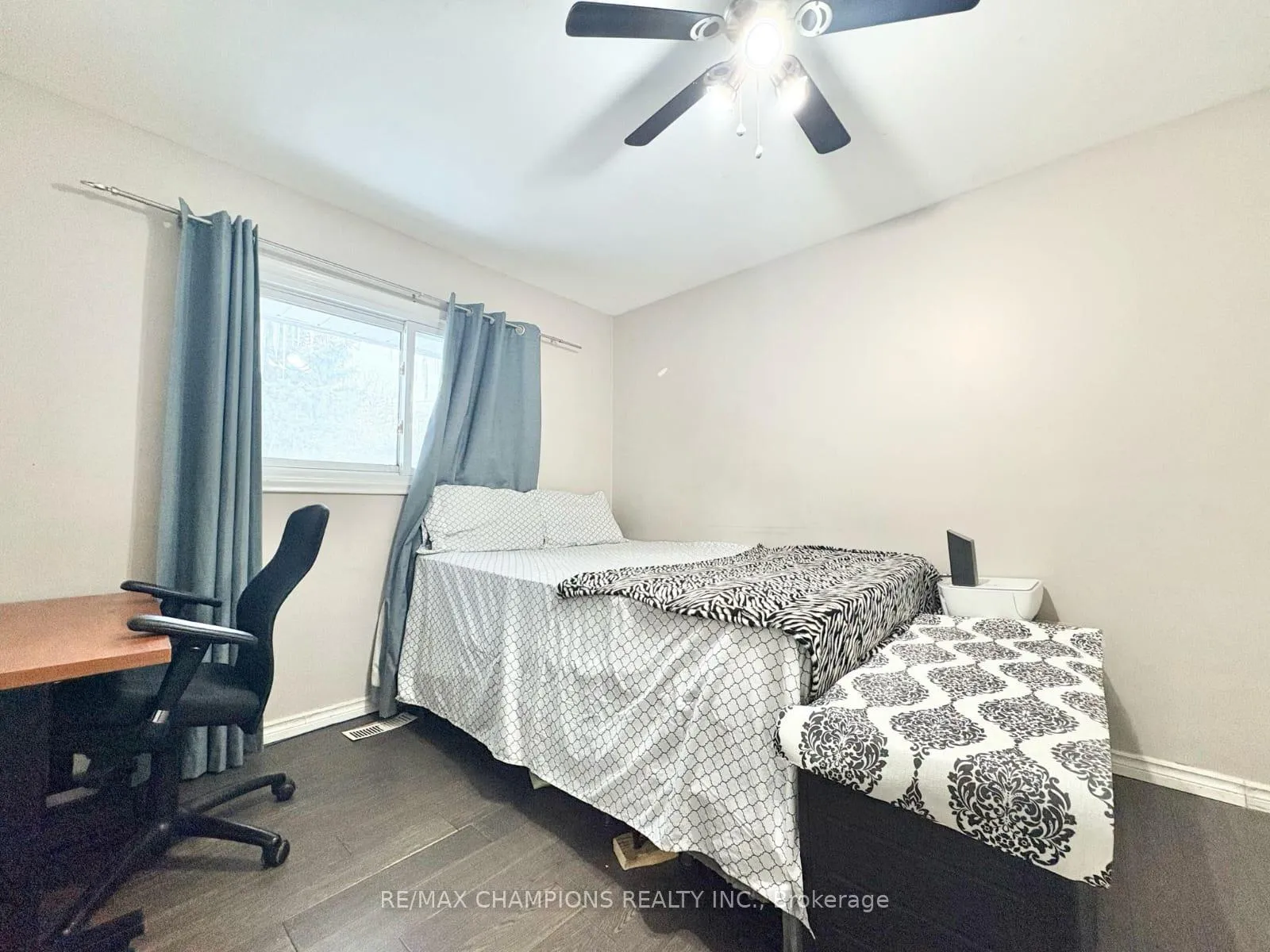 Photo 8 of 265 Glenridge Drive, Waterloo — HOMEH