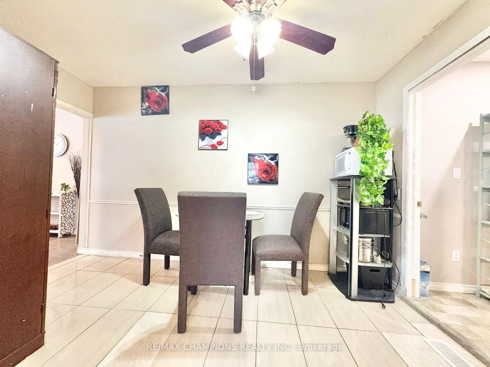 Photo 9 of 265 Glenridge Drive, Waterloo — HOMEH