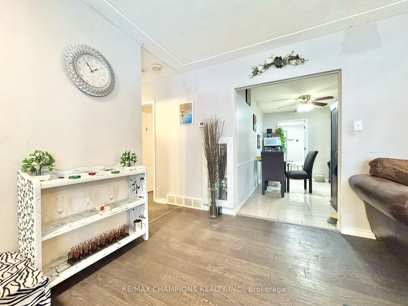Photo 12 of 265 Glenridge Drive, Waterloo — HOMEH