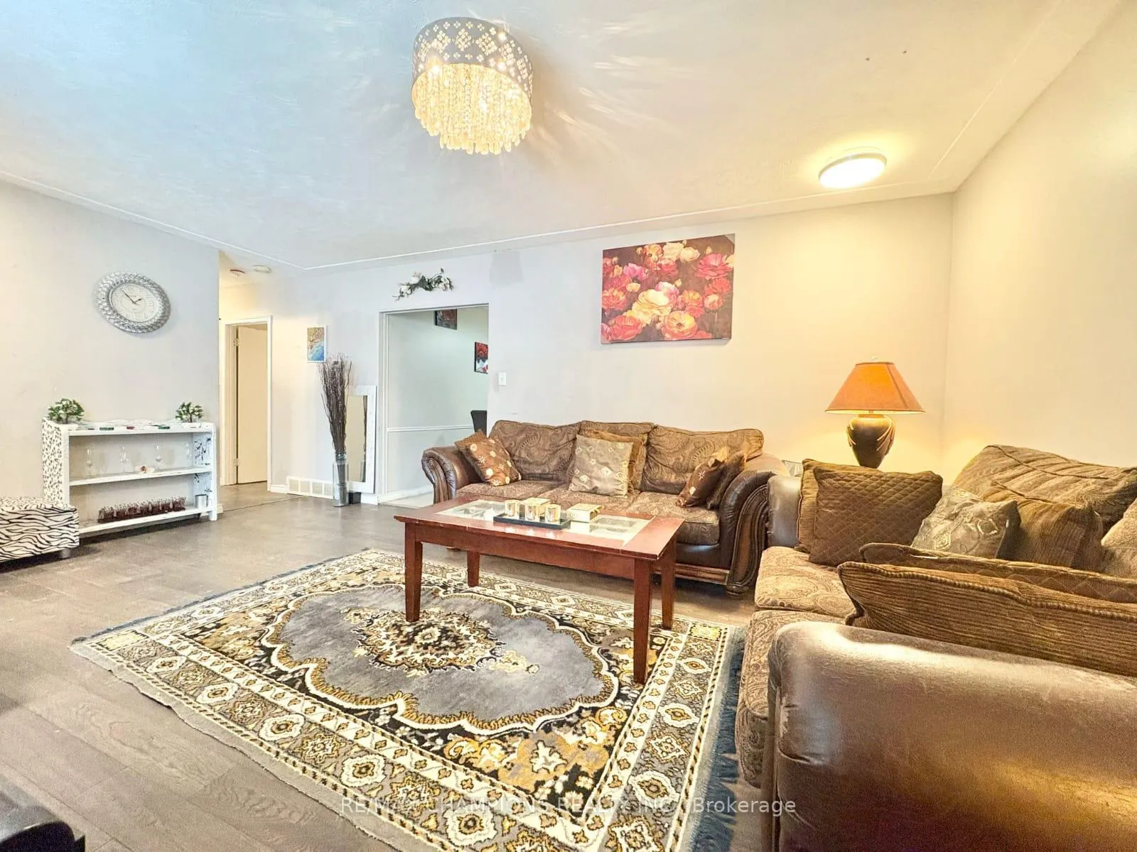 Photo 19 of 265 Glenridge Drive, Waterloo — HOMEH