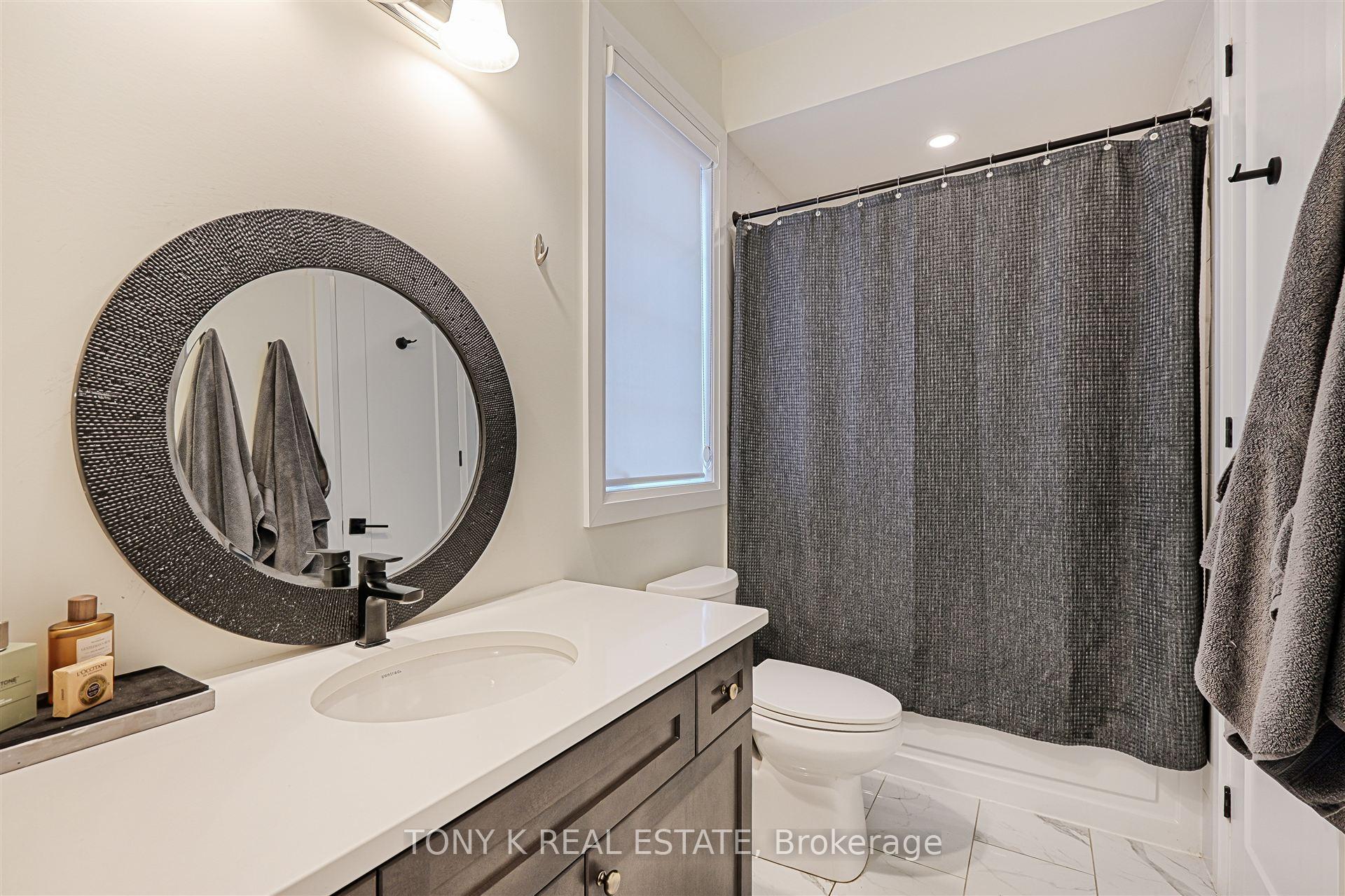 Photo 9 of 169 Klein Mills Road, Vaughan, Kleinburg — HOMEH