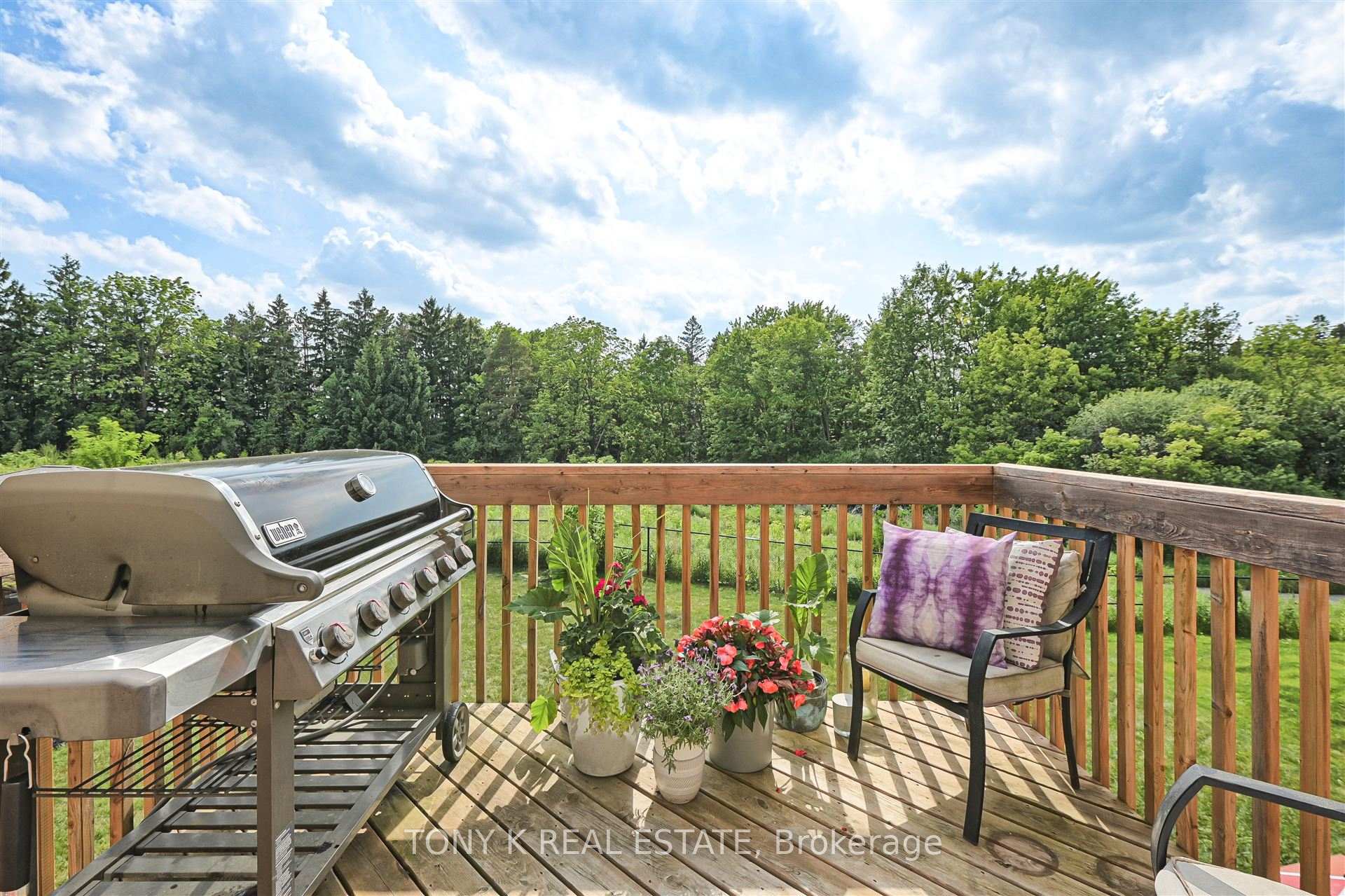 Photo 11 of 169 Klein Mills Road, Vaughan, Kleinburg — HOMEH