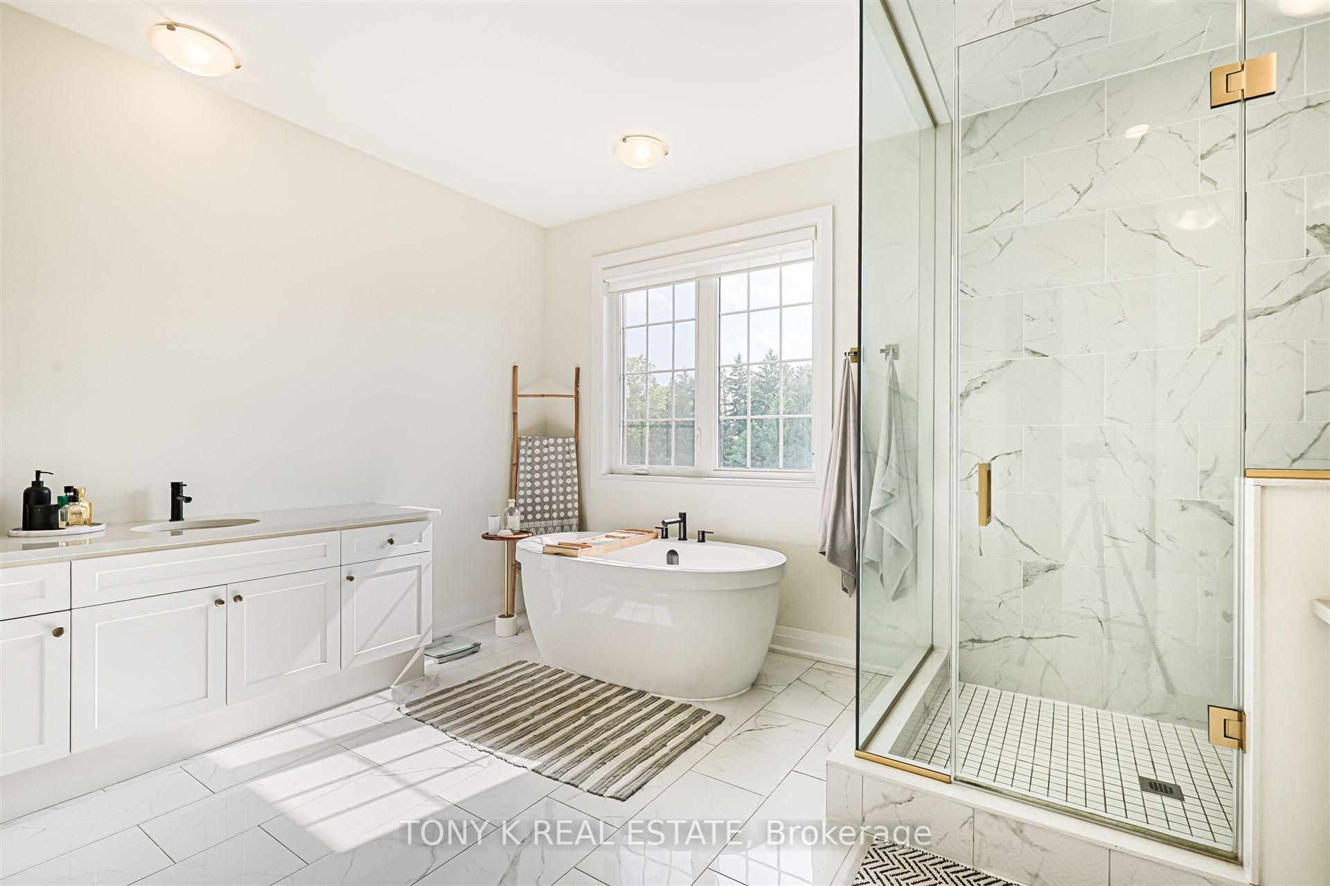 Photo 14 of 169 Klein Mills Road, Vaughan, Kleinburg — HOMEH