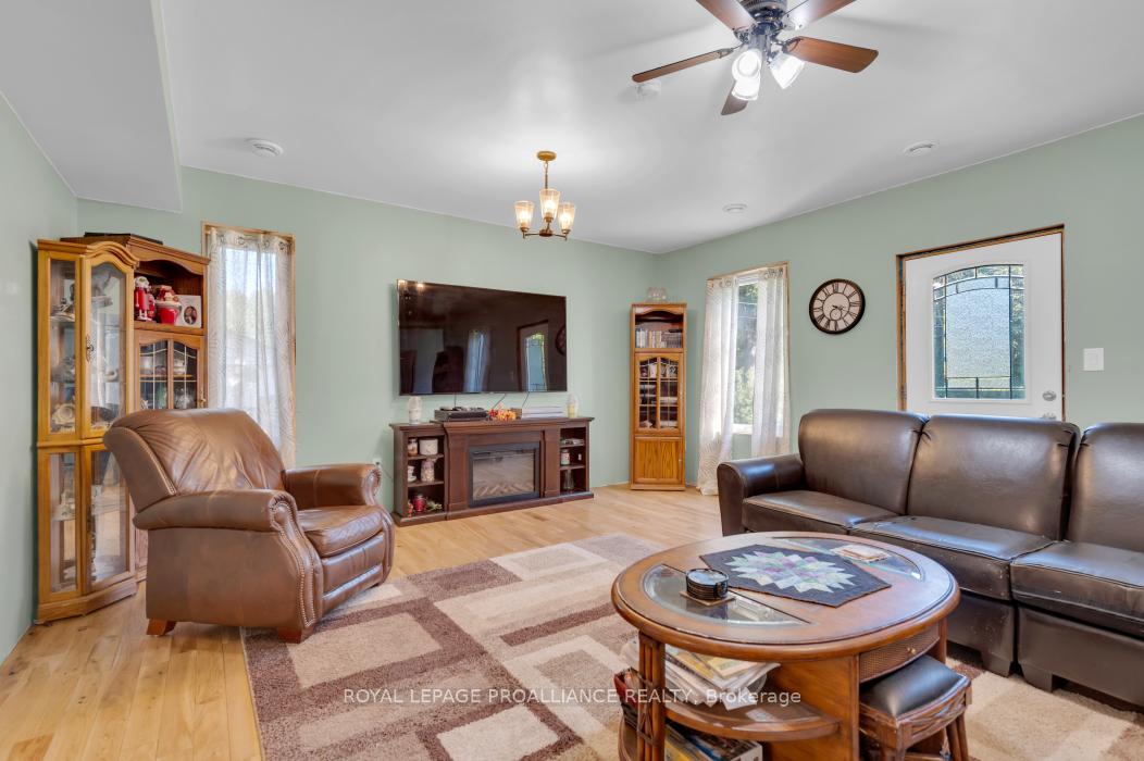 Photo 12 of 1147 Vanderwater Road, Tweed, Hungerford (Twp) — HOMEH