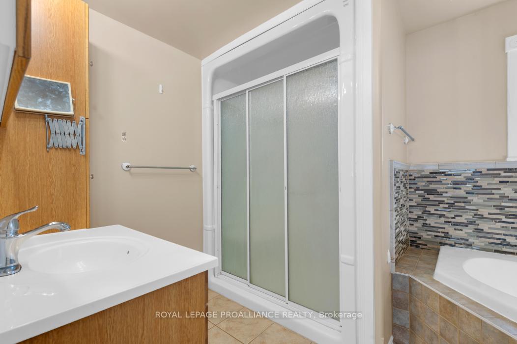 Photo 40 of 1147 Vanderwater Road, Tweed, Hungerford (Twp) — HOMEH