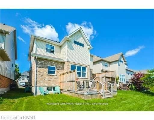 Photo 2 of 620 Frieburg Drive, Waterloo — HOMEH