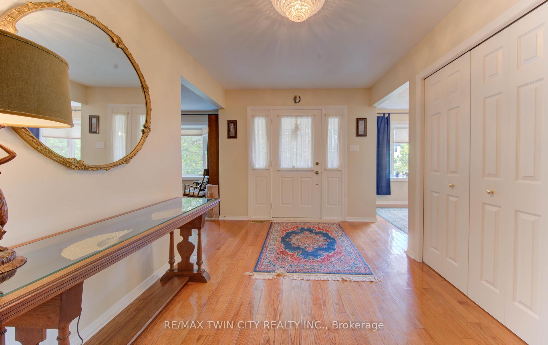 Photo 5 of 252 Old Abbey Road, Waterloo, Colonial Acres — HOMEH