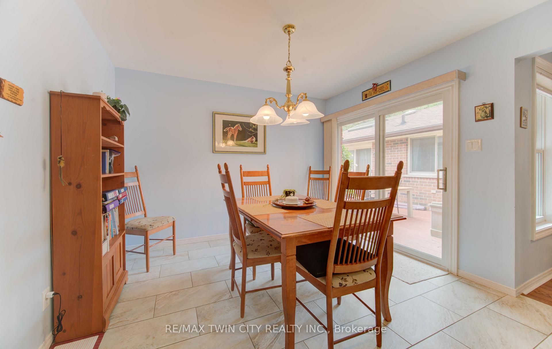 Photo 19 of 252 Old Abbey Road, Waterloo, Colonial Acres — HOMEH