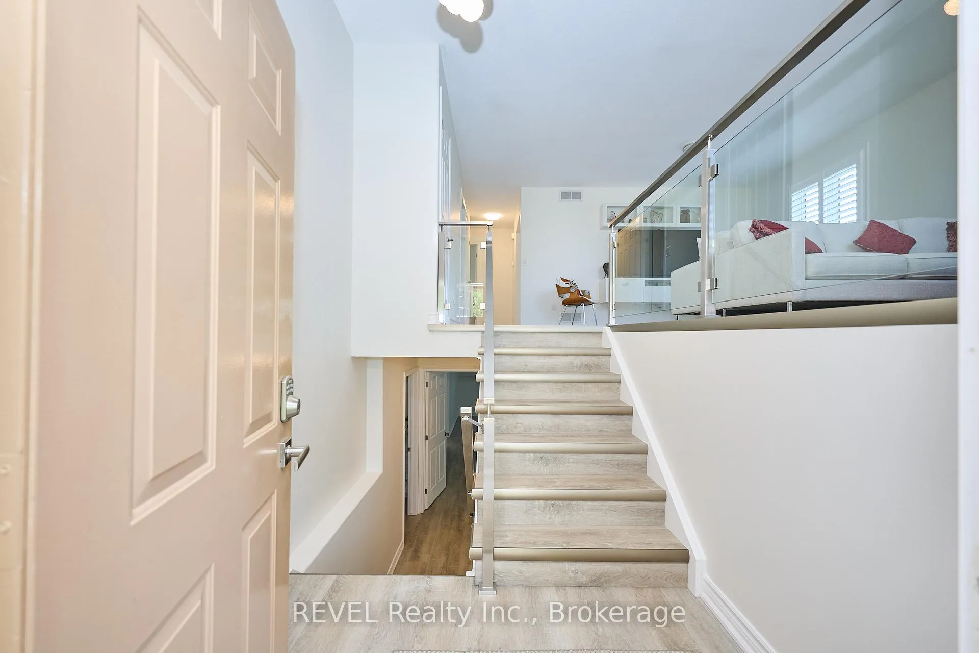 Photo 12 of 118 Colbeck Drive, Welland, Coyle Creek — HOMEH