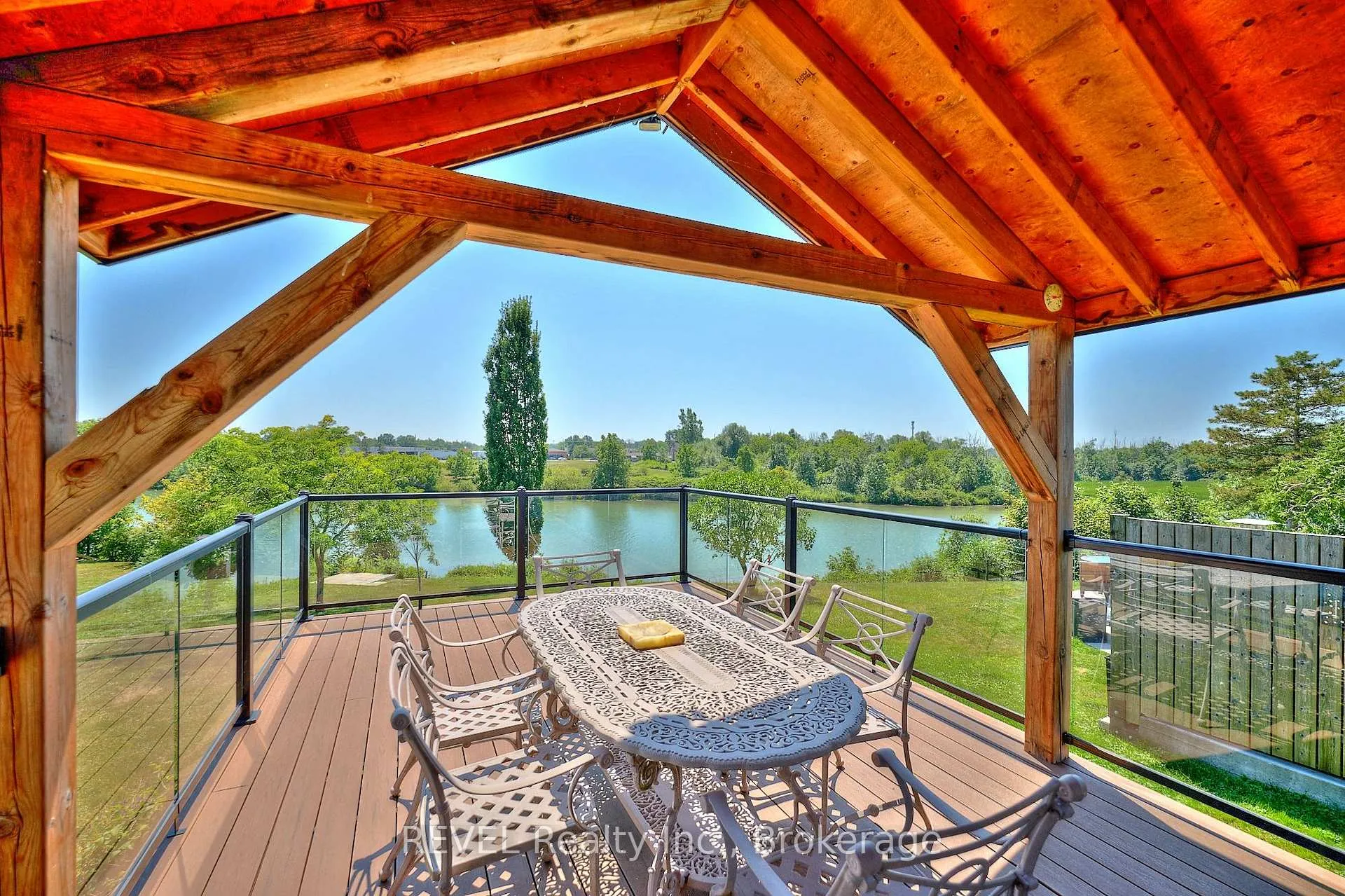 Photo 25 of 118 Colbeck Drive, Welland, Coyle Creek — HOMEH