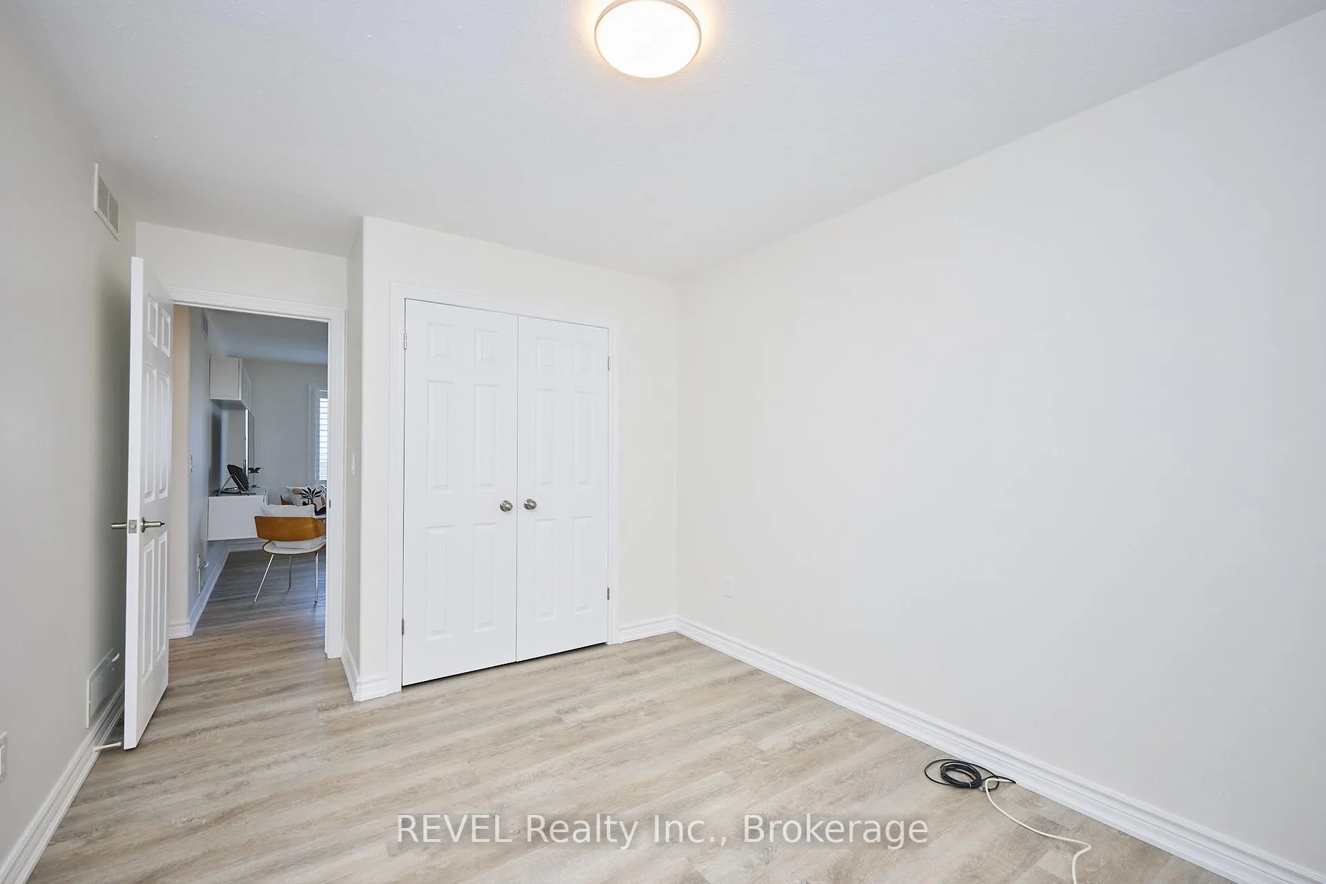 Photo 34 of 118 Colbeck Drive, Welland, Coyle Creek — HOMEH
