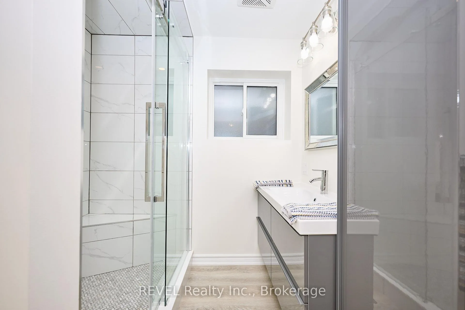 Photo 37 of 118 Colbeck Drive, Welland, Coyle Creek — HOMEH