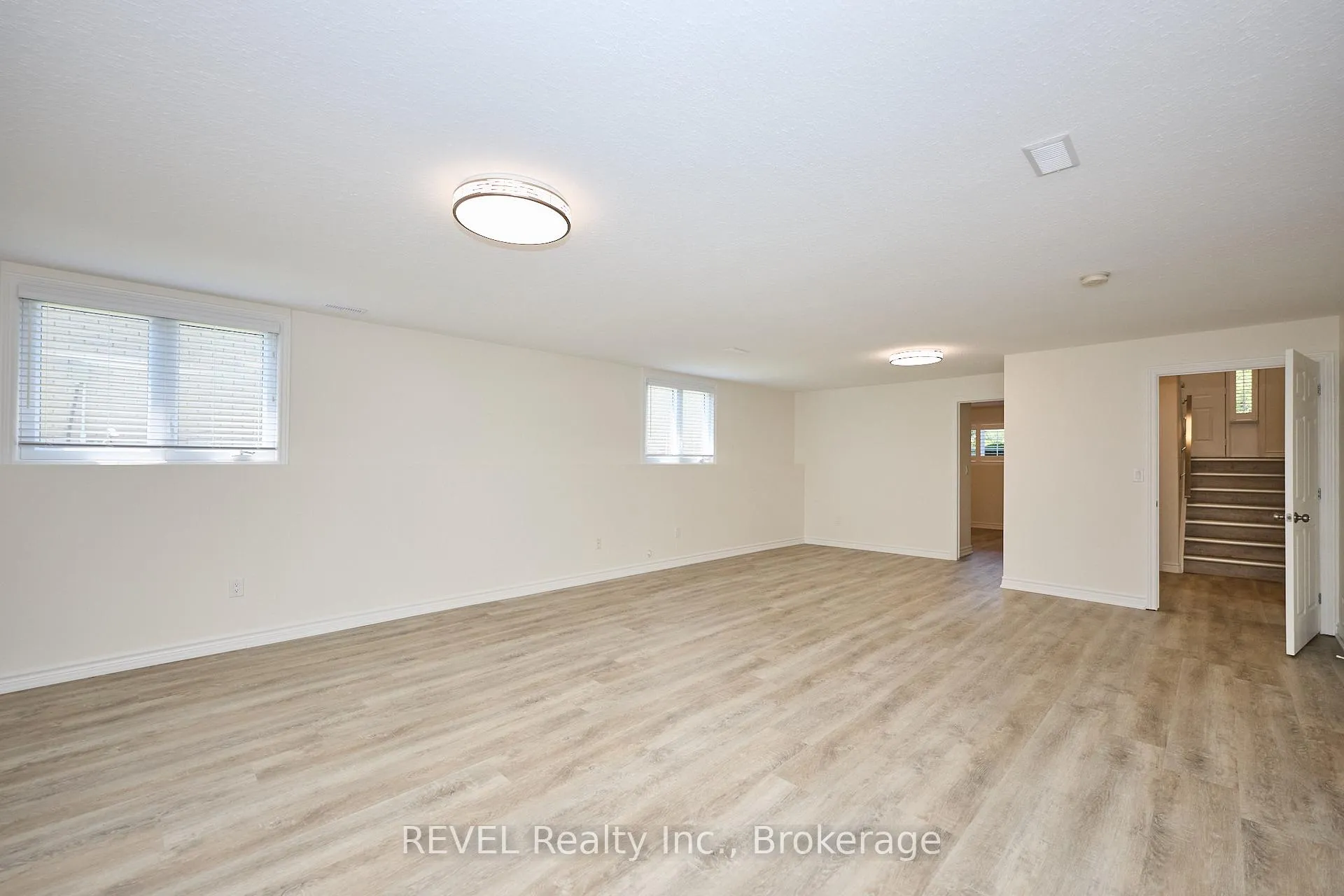 Photo 39 of 118 Colbeck Drive, Welland, Coyle Creek — HOMEH
