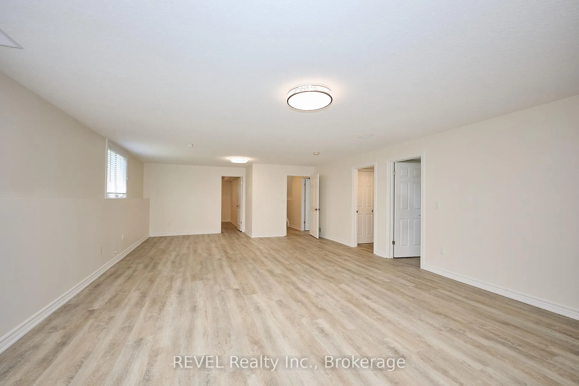 Photo 40 of 118 Colbeck Drive, Welland, Coyle Creek — HOMEH