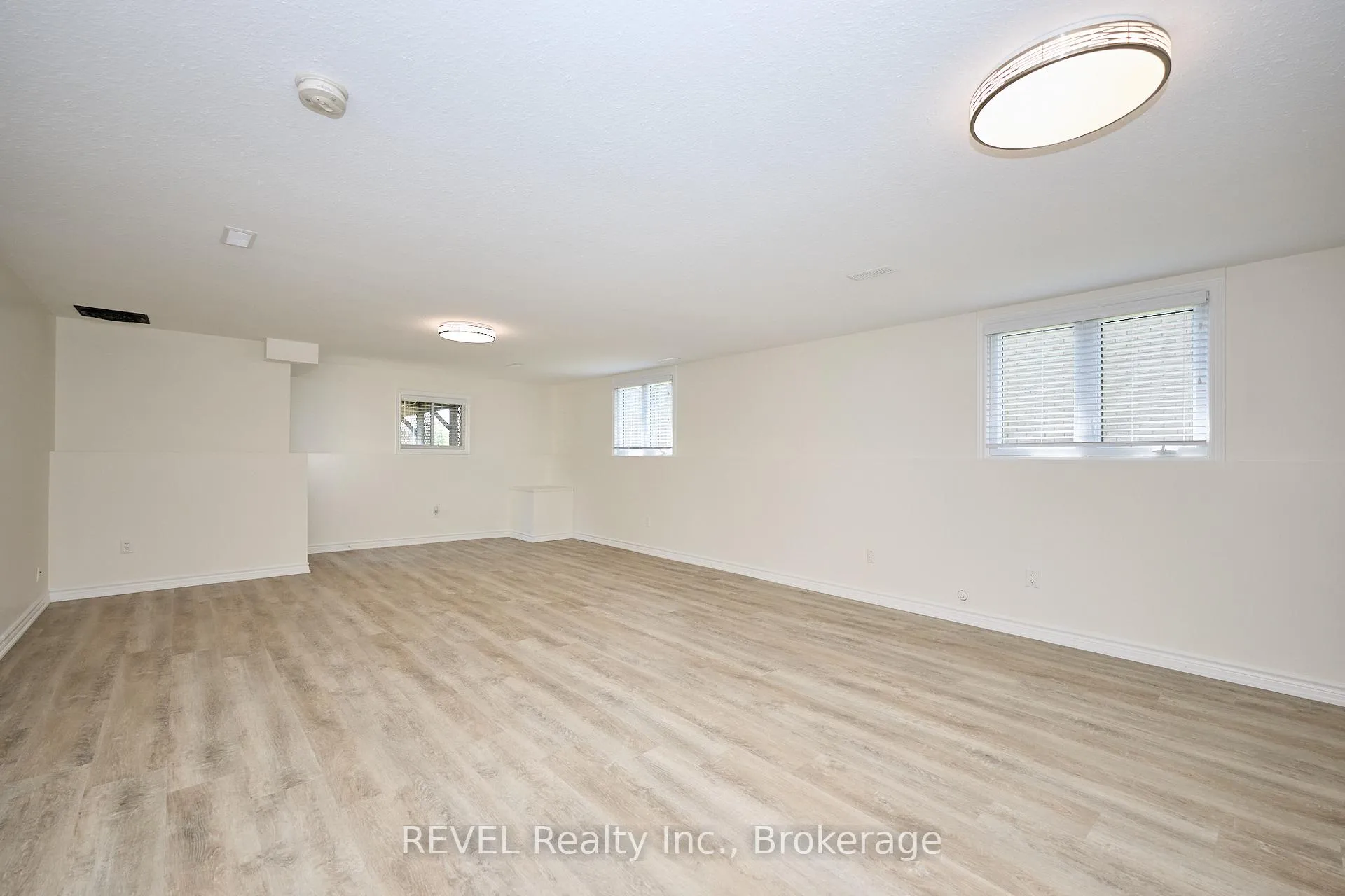 Photo 41 of 118 Colbeck Drive, Welland, Coyle Creek — HOMEH