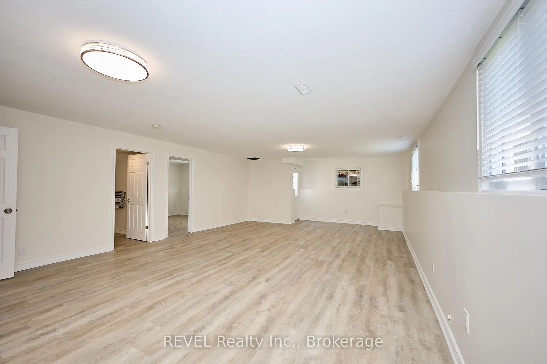 Photo 42 of 118 Colbeck Drive, Welland, Coyle Creek — HOMEH