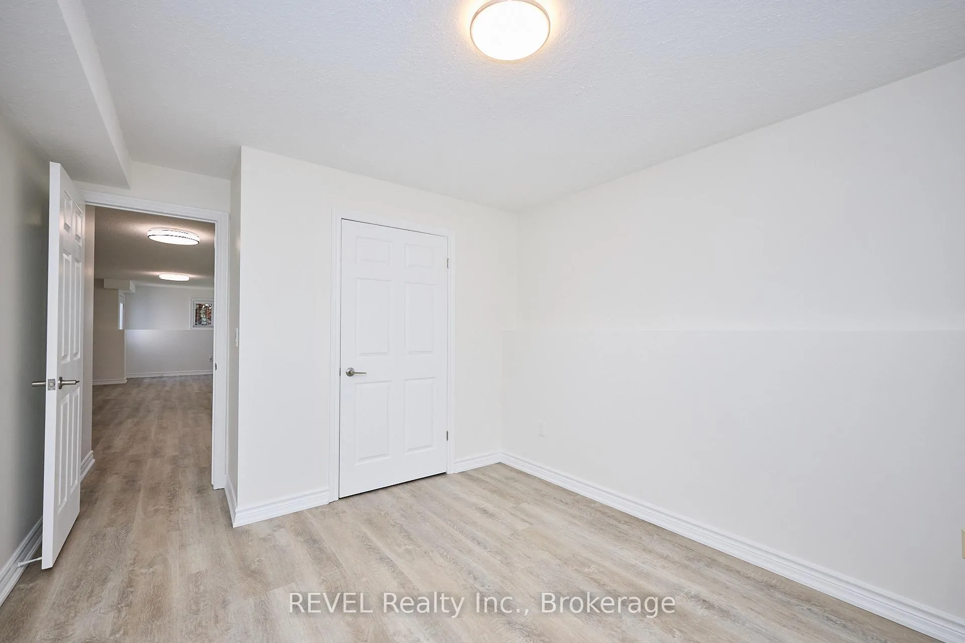 Photo 45 of 118 Colbeck Drive, Welland, Coyle Creek — HOMEH