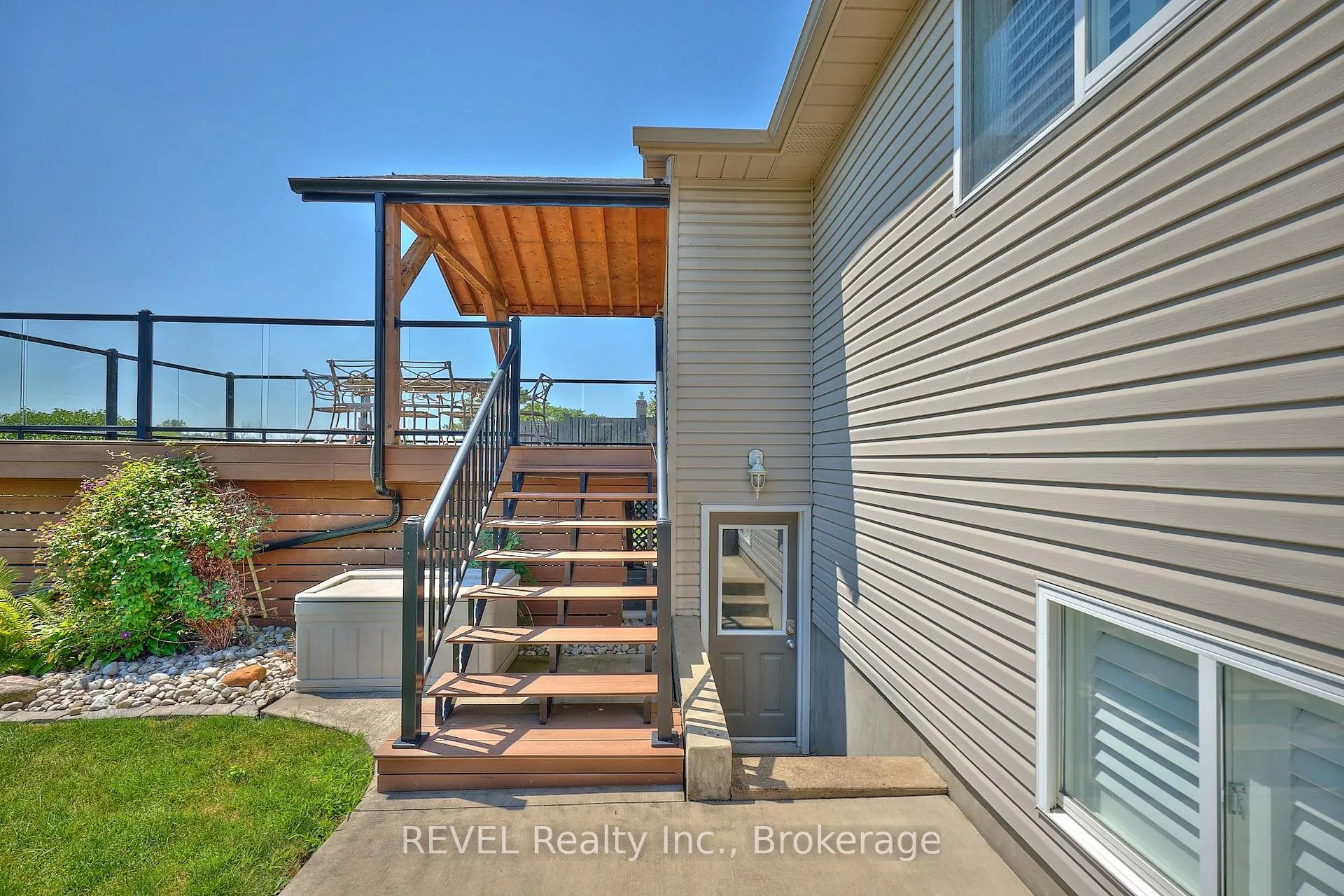 Photo 49 of 118 Colbeck Drive, Welland, Coyle Creek — HOMEH