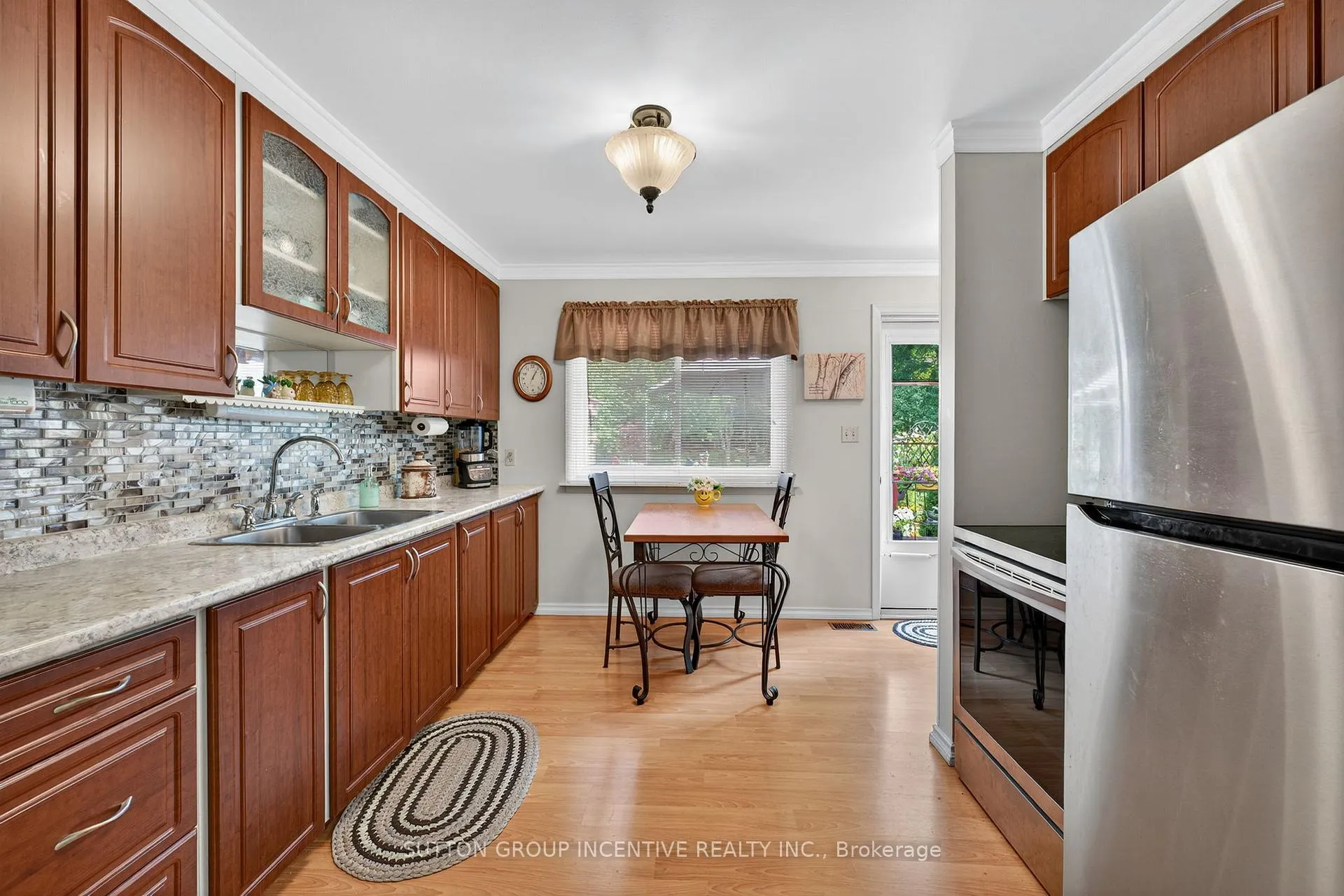 Photo 19 of 218 Crawford Street, Barrie, Ardagh — HOMEH