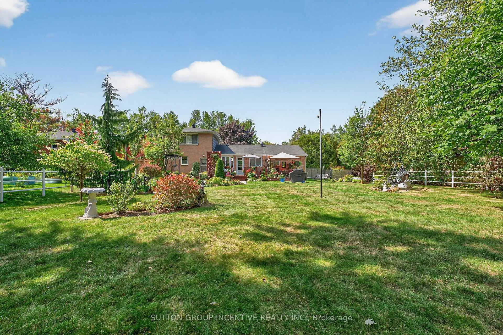 Photo 90 of 218 Crawford Street, Barrie, Ardagh — HOMEH