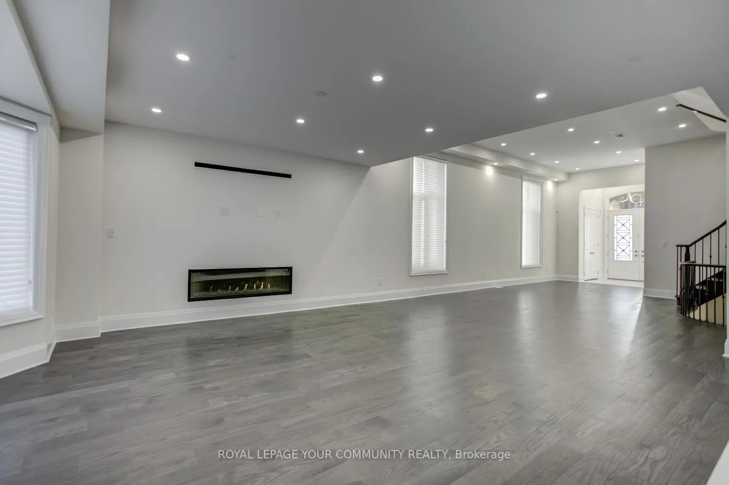 Photo 9 of 13 Bannockburn Drive, Vaughan, Vellore Village — HOMEH