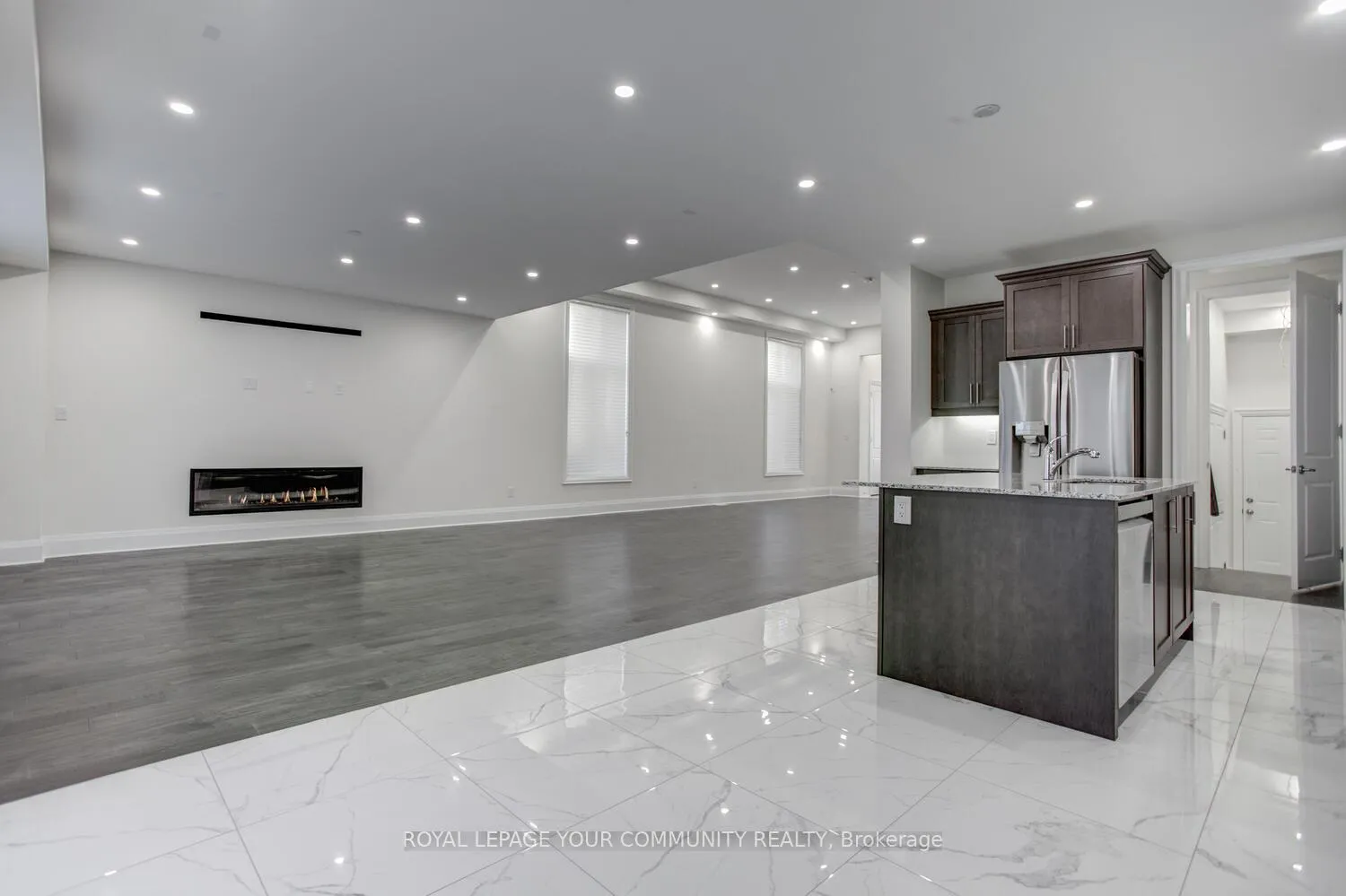 Photo 10 of 13 Bannockburn Drive, Vaughan, Vellore Village — HOMEH