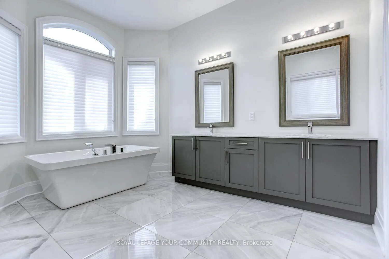 Photo 23 of 13 Bannockburn Drive, Vaughan, Vellore Village — HOMEH