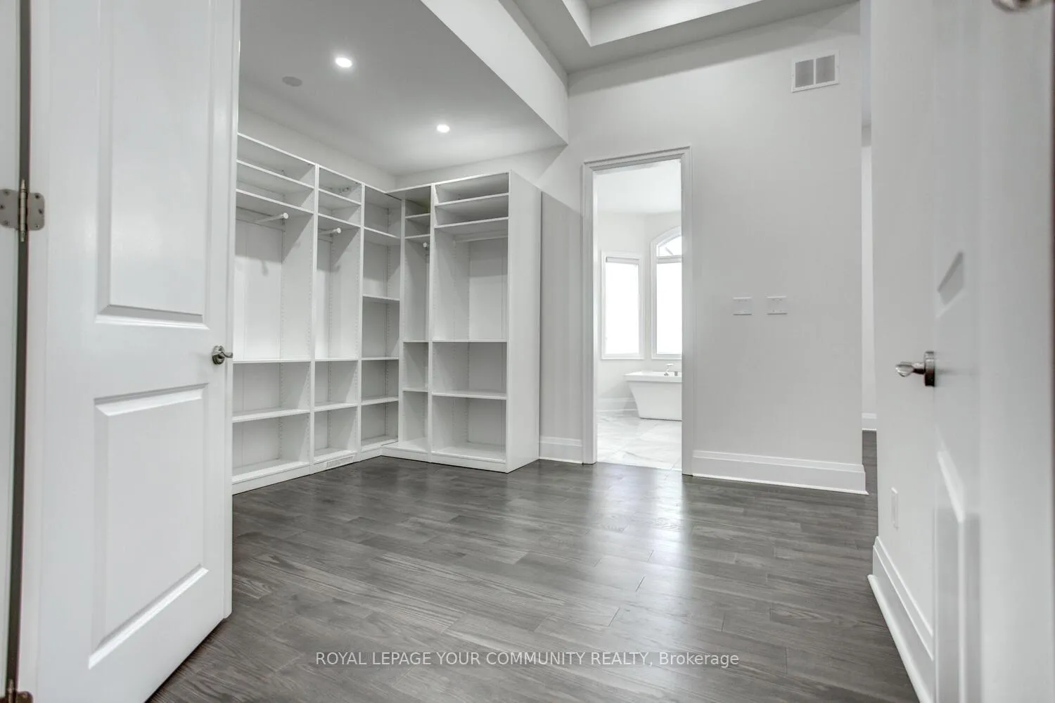 Photo 26 of 13 Bannockburn Drive, Vaughan, Vellore Village — HOMEH