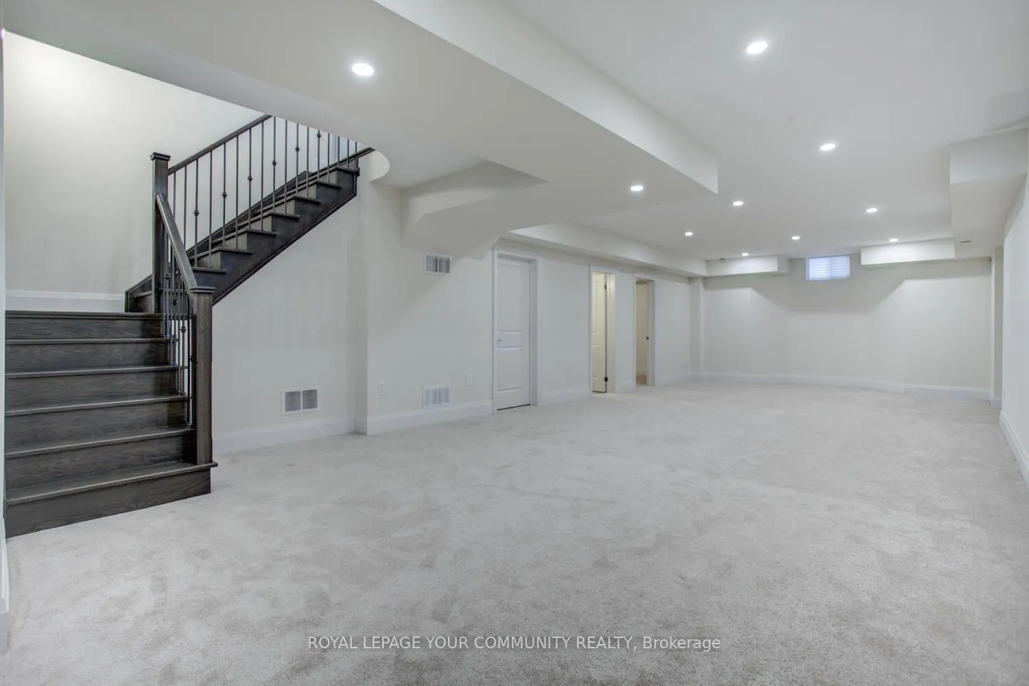 Photo 38 of 13 Bannockburn Drive, Vaughan, Vellore Village — HOMEH