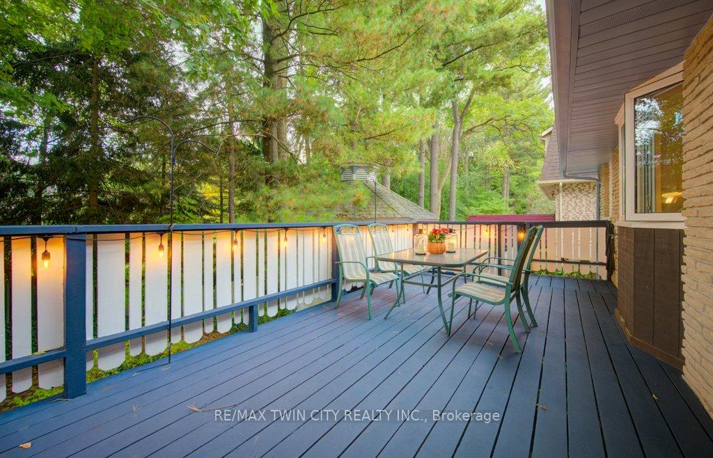 Photo 35 of 299 Hiawatha Drive, Waterloo — HOMEH