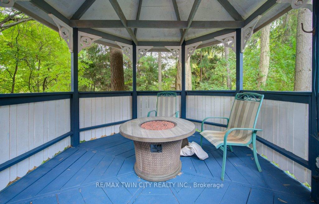 Photo 39 of 299 Hiawatha Drive, Waterloo — HOMEH