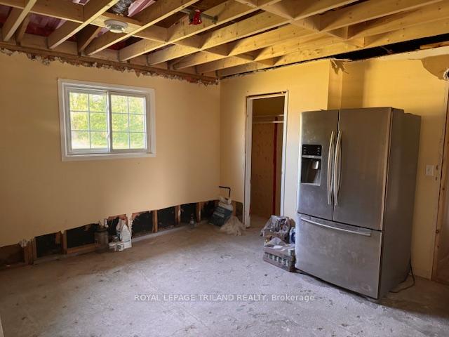 Photo 8 of 24353 Pioneer Line, West Elgin, Rural West Elgin — HOMEH