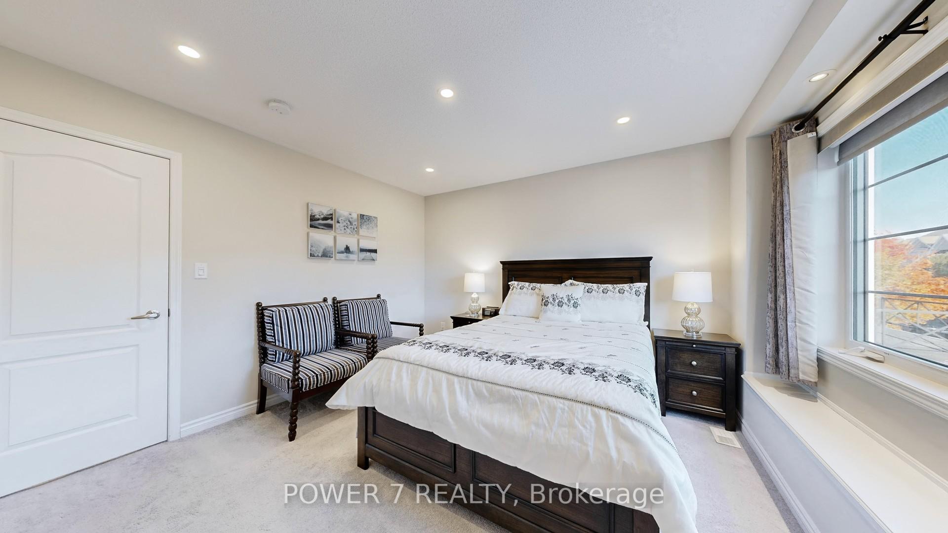 Photo 29 of 241 Degraaf Crescent, Aurora, Rural Aurora — HOMEH