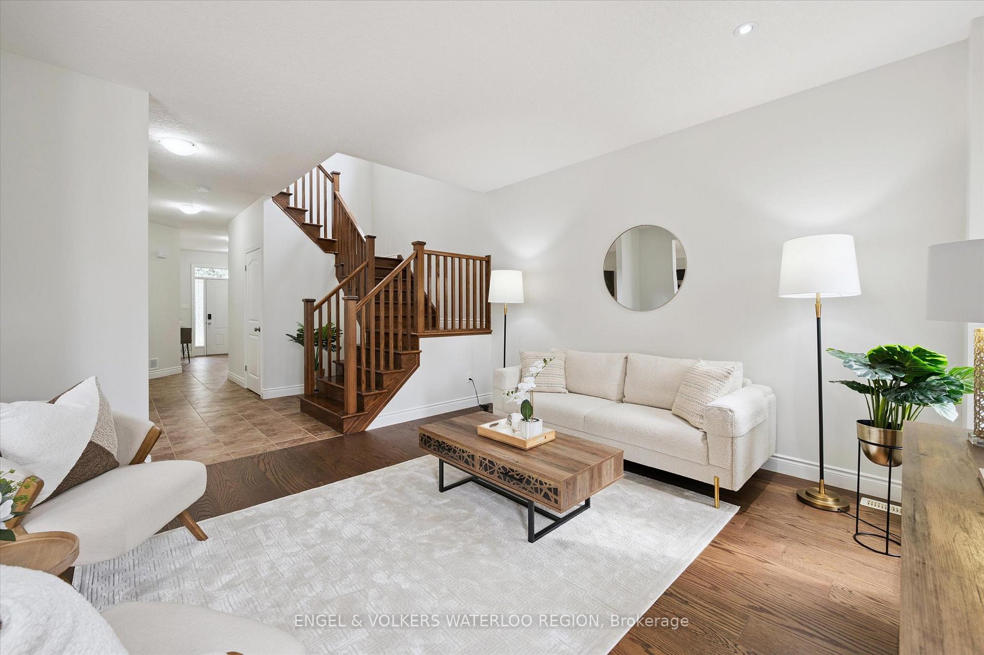 Photo 9 of 329 Westpark Crescent, Waterloo — HOMEH